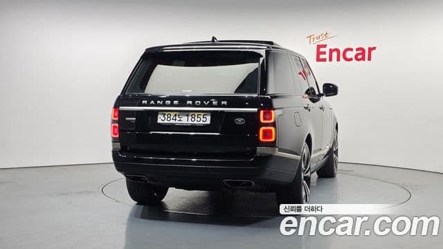 Land Rover Range Rover 2021 — ფოტო 4/20