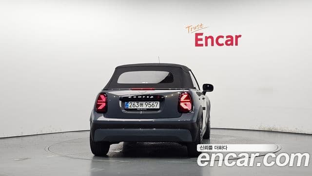Mini Cooper S Convertible 2025 — ფოტო 18/20