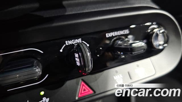 Mini Cooper S Convertible 2025 — ფოტო 13/20