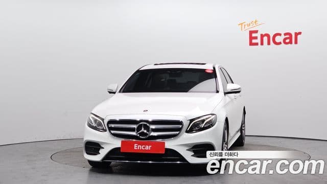 Mercedes-Benz E-Class 2019 — ფოტო 3/20