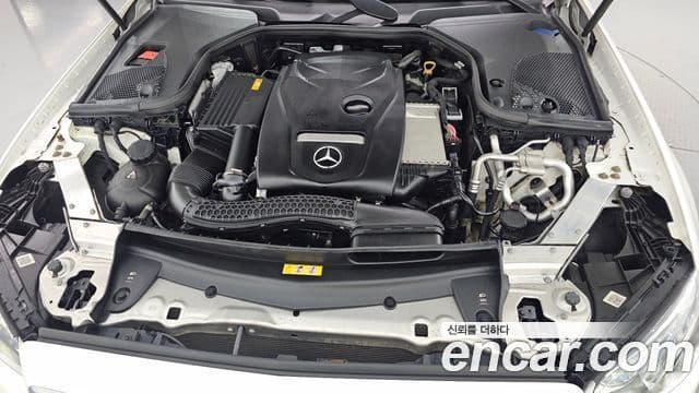 Mercedes-Benz E-Class 2019 — ფოტო 6/20