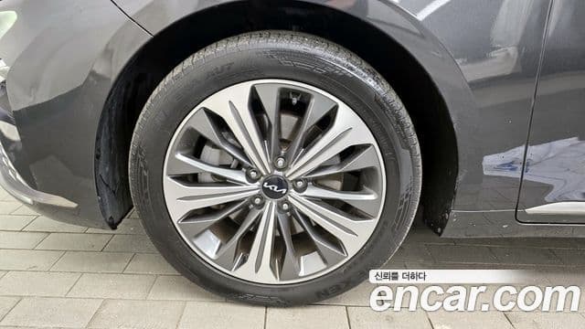 Kia K8 2021 — ფოტო 4/20