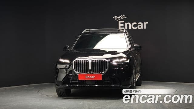 BMW X7 2025 — Фото 3/20