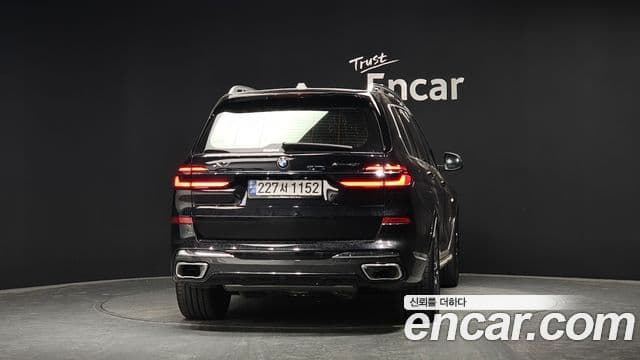 BMW X7 2025 — Фото 4/20