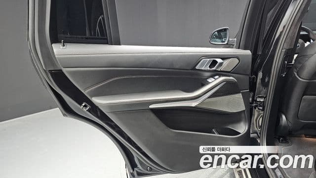 BMW X7 2025 — Şəkil 25/36
