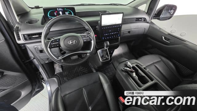 Hyundai Staria 2024 — ფოტო 7/20