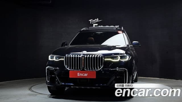 BMW X7 2021 — Фото 3/20