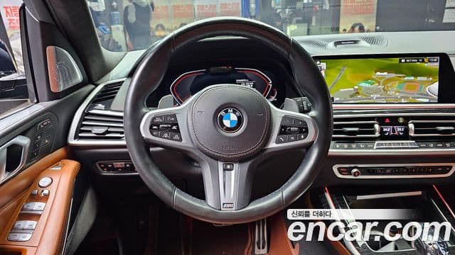 BMW X7 2021 — Фото 16/20