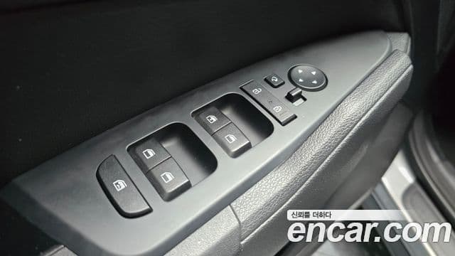 Kia Sportage 2023 — ფოტო 14/20