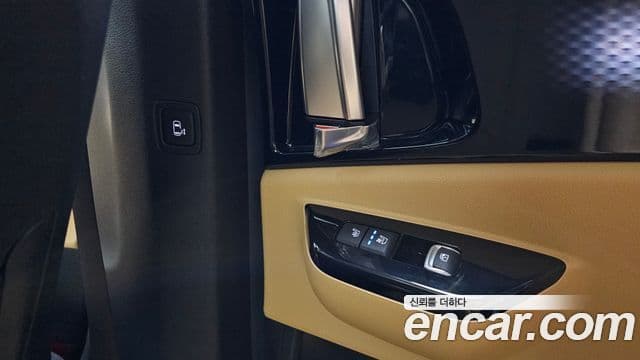Kia Carnival 2020 — Şəkil 18/20