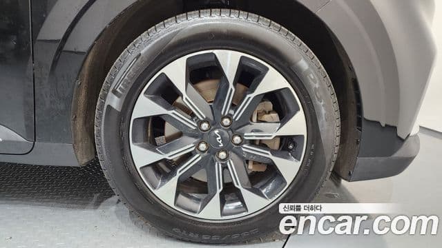 Kia Carnival 2022 — ფოტო 5/20