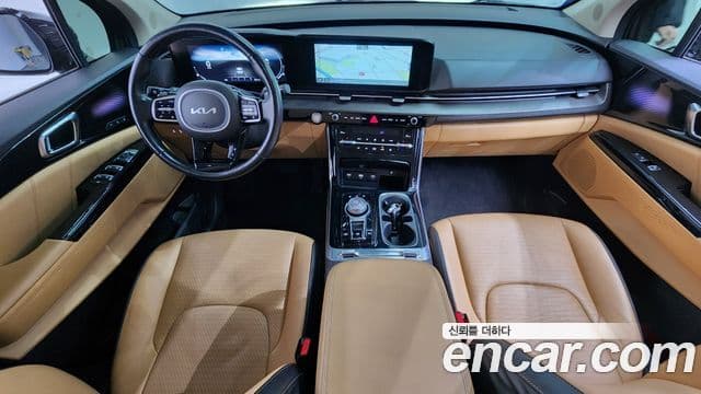 Kia Carnival 2022 — ფოტო 7/20