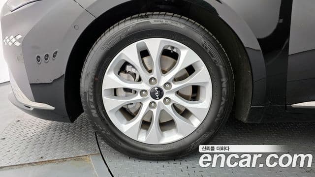 Kia K8 2023 — ფოტო 5/20
