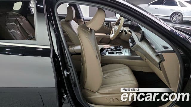 Kia K8 2023 — ფოტო 11/20
