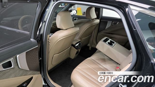 Kia K8 2023 — ფოტო 12/20