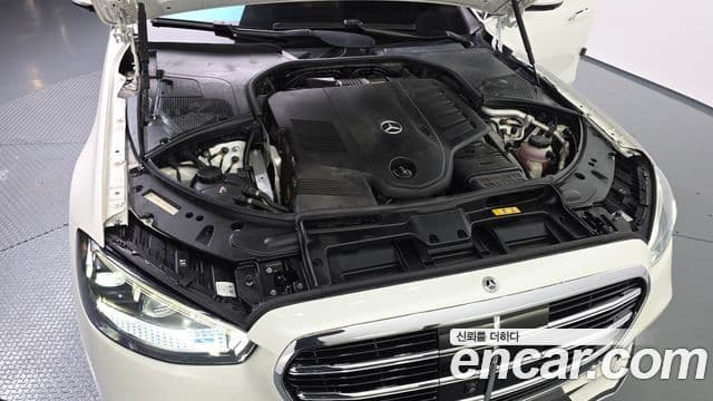 Mercedes-Benz S-Class 2022 — ფოტო 6/20