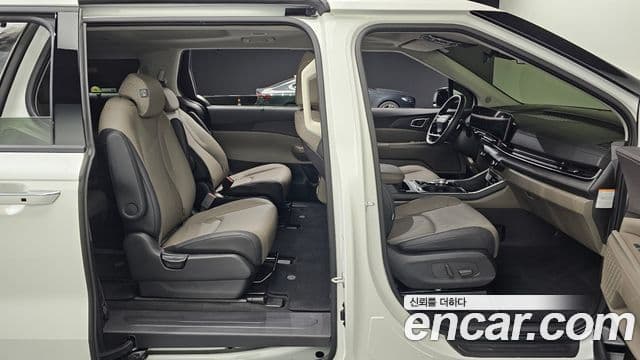 Kia Carnival 2025 — ფოტო 11/20