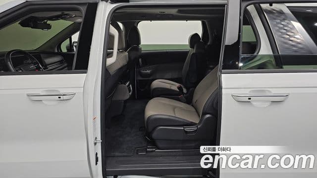 Kia Carnival 2025 — Photo 6/30