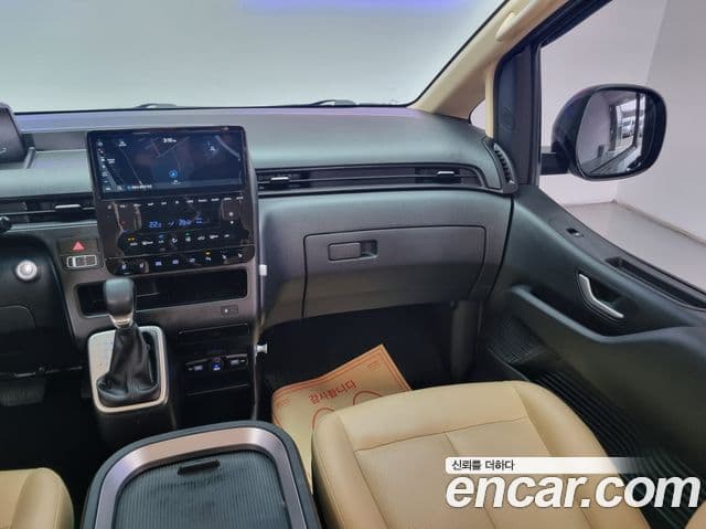 Hyundai Staria 2024 — ფოტო 7/20