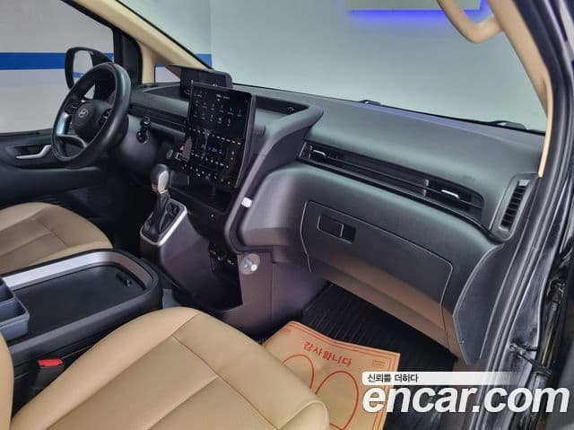 Hyundai Staria 2024 — ფოტო 10/20