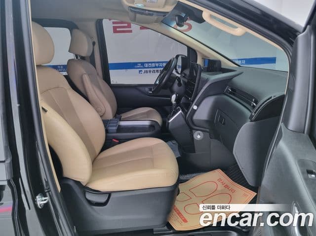 Hyundai Staria 2024 — ფოტო 12/20