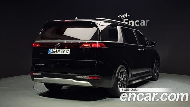 Kia Carnival 2020 — Фото 2/20