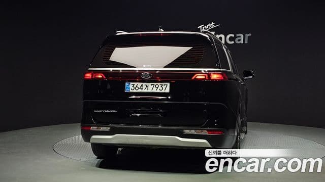 Kia Carnival 2020 — Фото 4/20