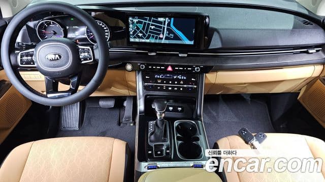 Kia Carnival 2020 — Фото 7/20