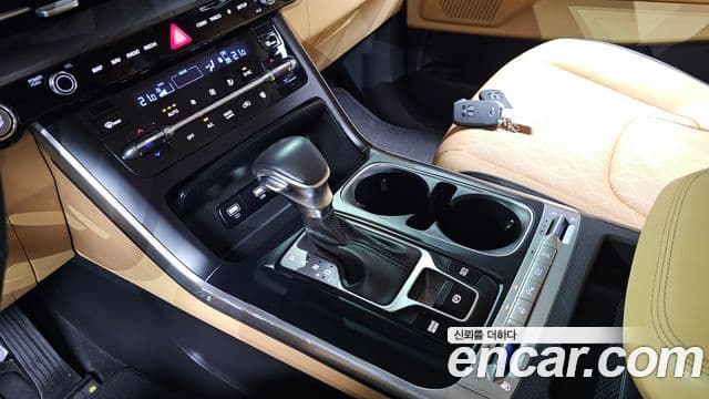Kia Carnival 2020 — Фото 9/20