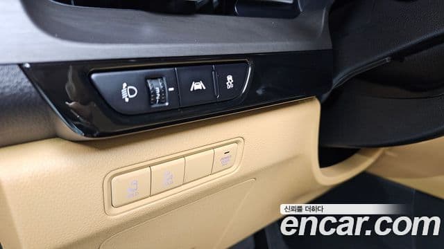 Kia Carnival 2020 — Şəkil 16/35