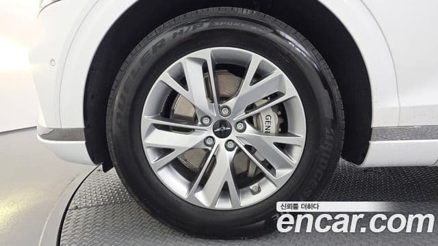 Genesis GV70 2024 — Photo 11/20