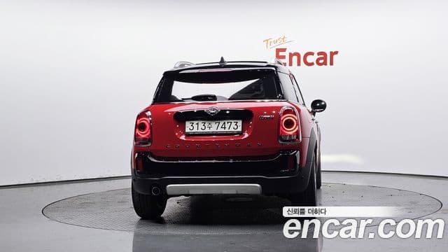 Mini Cooper Countryman 2020 — Фото 4/20