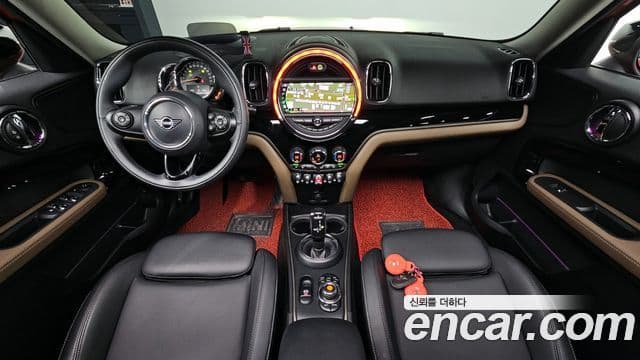 Mini Cooper Countryman 2020 — Фото 7/20
