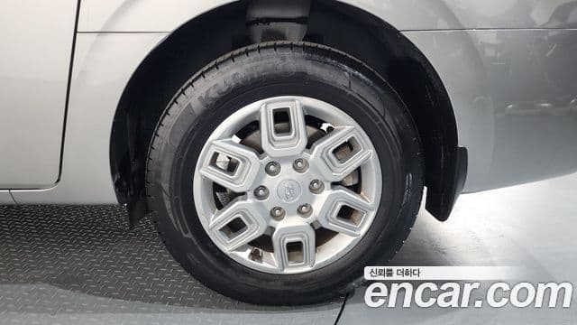 Hyundai Staria 2022 — ფოტო 4/20