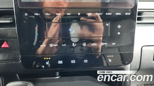 Hyundai Staria 2022 — ფოტო 17/20
