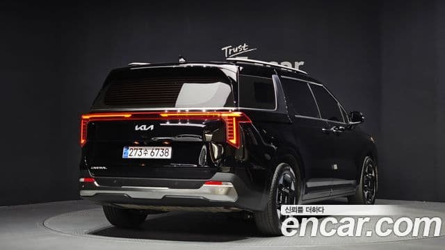 Kia Carnival 2024 — Фото 2/20
