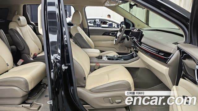 Kia Carnival 2024 — Фото 11/20
