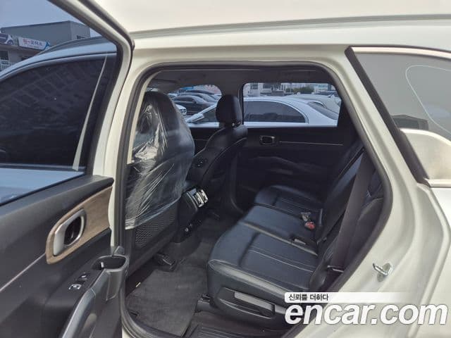Kia Sorento 2021 — Şəkil 16/20