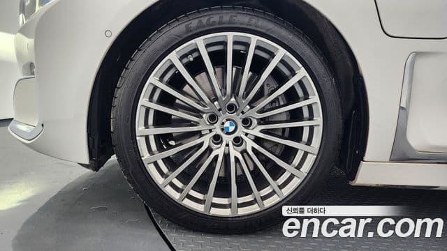 BMW 7 Series 2020 — ფოტო 4/20