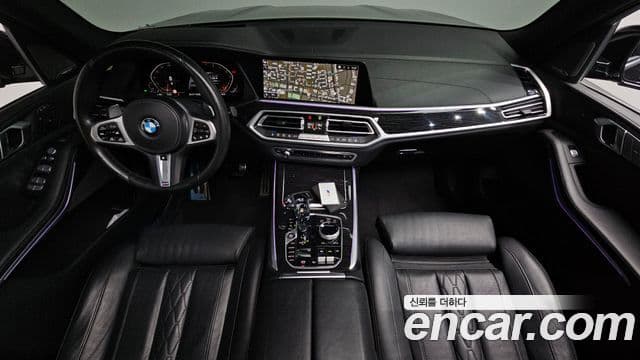 BMW X7 2021 — Photo 12/34