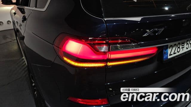 BMW X7 2021 — Photo 5/34