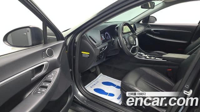 Hyundai Sonata Hybrid 2020 — Photo 15/20