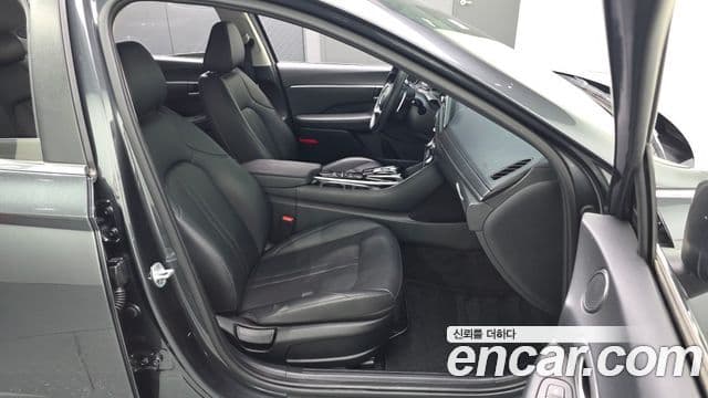 Hyundai Sonata Hybrid 2020 — Photo 17/20