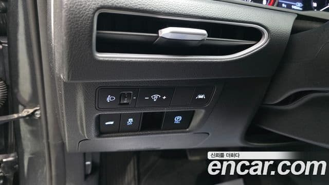 Hyundai Sonata Hybrid 2020 — Photo 7/20