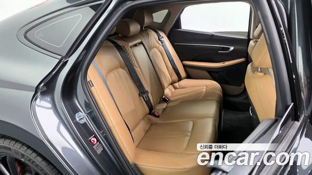 Hyundai Sonata Hybrid 2020 — Photo 6/34