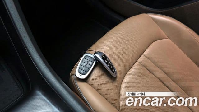 Hyundai Sonata Hybrid 2020 — Photo 7/34