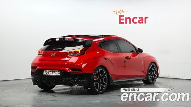 Hyundai Veloster 2020 — Фото 2/20