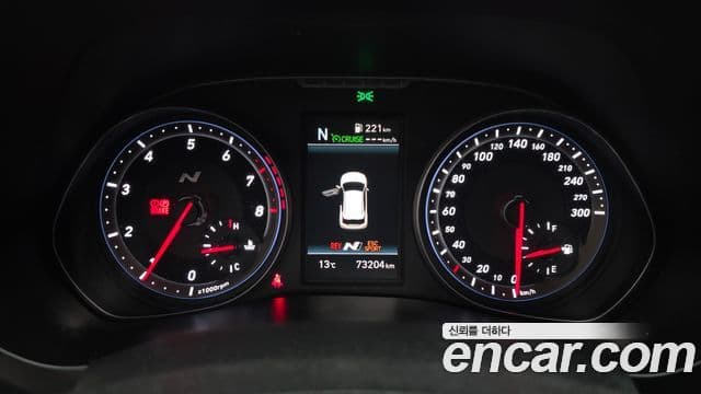 Hyundai Veloster 2020 — Фото 8/20