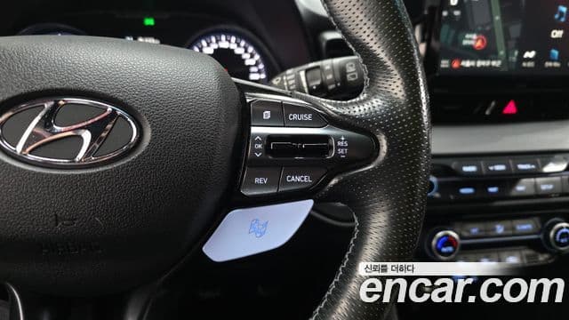 Hyundai Veloster 2020 — Фото 18/20