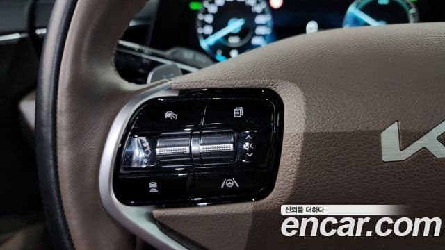 Kia K8 2022 — Şəkil 14/40